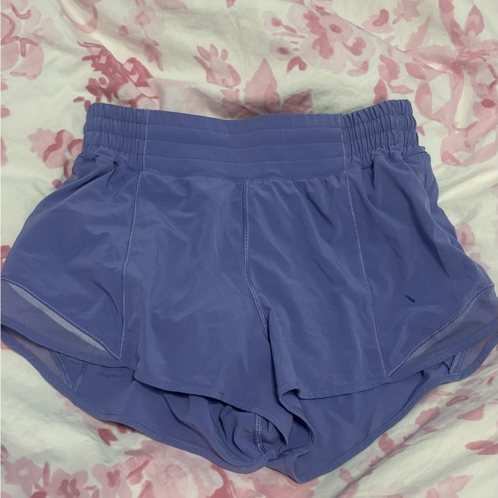 Lululemon Hotty Hot High Rise 2.5 Inch Shorts